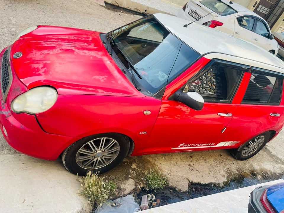 ليفان للبيع محرك كير شرط باتري جديد تايرات جدد طخمها جديد بيها مكانات صبغ اني أبيع احزام السعر 37 للاستفسار ***********

