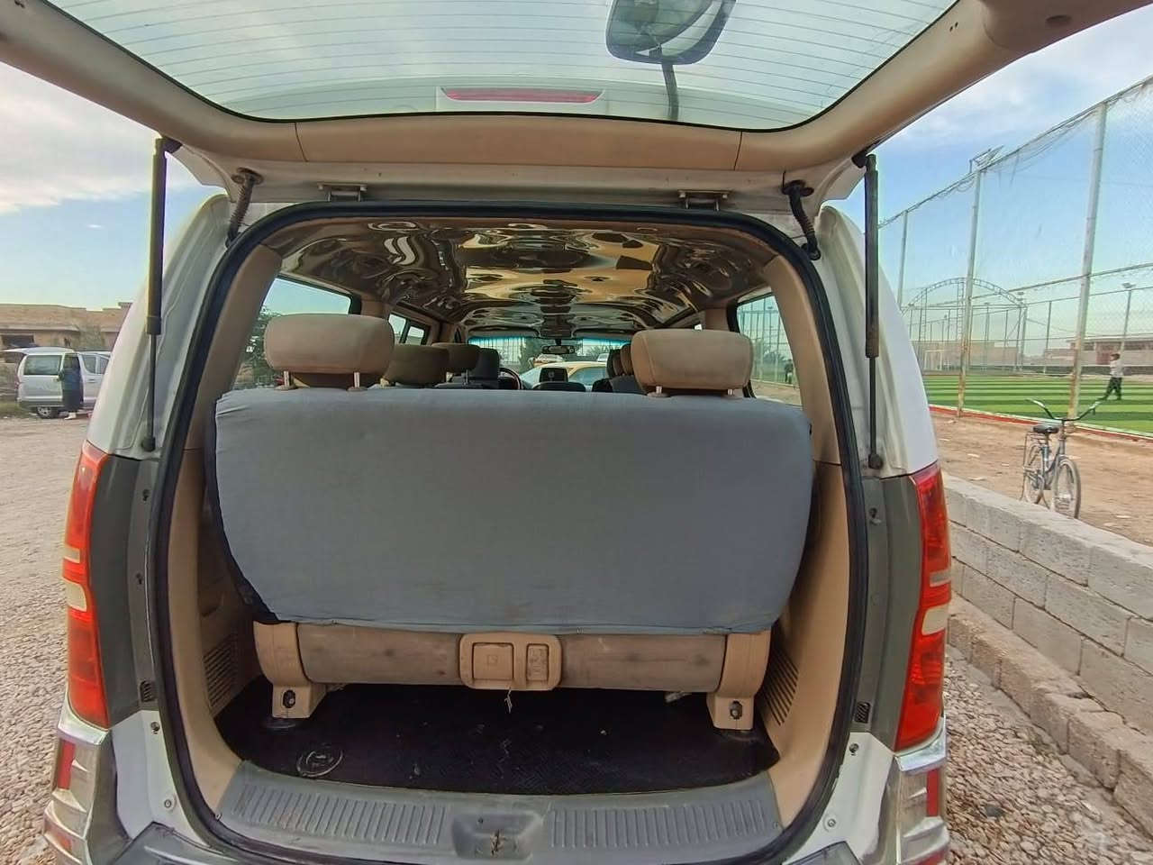 بيع أو مراوس ستاركس مديل ٢٠١٣ فول مواصفات مفتوحه رقم كربلاء دولي سنويه ٣١ هزه وكشف صاعده نفس الوقت بيها صبغ جاملغ خلفي جدا بسيطه مكاني نجف بالمشخاب السعر ١٦٥ ترهم مراوس ***********
