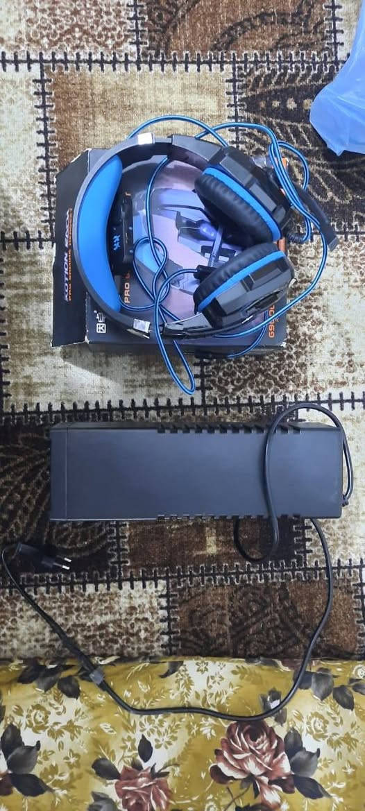 كامل ملحقات وجوستك ٢ اصلي وتجاري.
اجهاز لوك جديد يعني مامفتوح ولا داخل تصليح
 بي ٤ لعبات وتكدر تخلي العاب بعد.
يو بي اس جديد...
السعر ٣٠٠ وبي حك الجية..
الكريعات ***********
