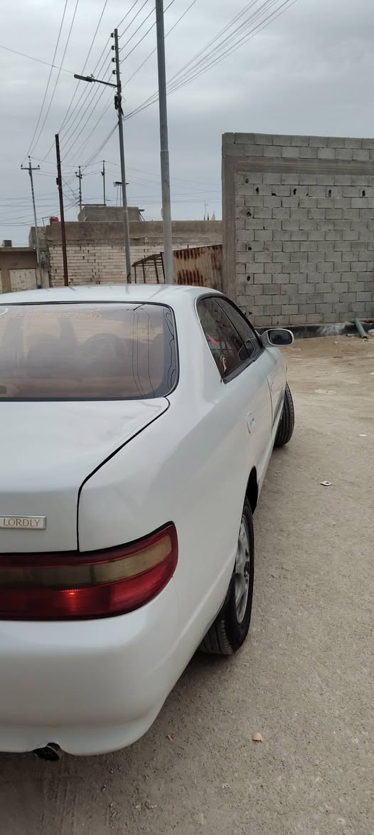 سلام عليكم سياره شيزر الفينيه سياره جاهزه من كل نواحي سنويه تنتهي بل 2029 مكفوله من لعيب شرعي ومن الكص ونقل كير مكينه اكسل مكفولات محرك ثنين ثنص الله شاهد سياره احله من صوره مكان البصره الجزيره رقم ***********
