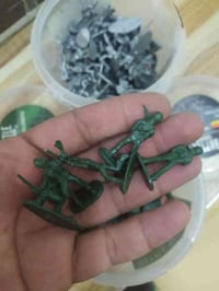 130قطعه للبيع كلهن 25مع التوصيل 07804254960