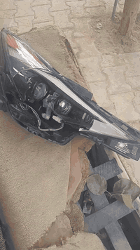 سلام عليكم ورحمه الله وبركاته
متاح لايت الانتره موديل 23 3عدسات جه الأيمن وارد امريكي لد ابيض زنون 3عدسات تفاصيل بل فيديو مكاني كربلا ***********
