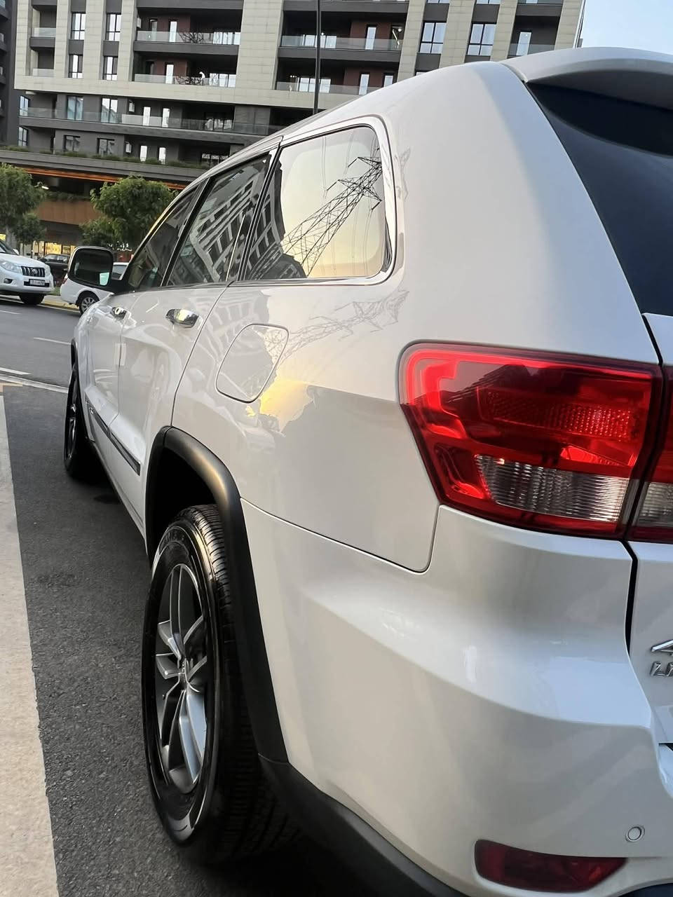 jeep Grand cherokee LMITED xliji 2013
جیب گراند چیرۆکی limited ٢٠١٣
فول فول مواسەفات
بەسمە
دوو بەسمەی شەریکە
ئاوێنە شەفت
حاسە
بەخی ئاو
کوشن جلد
کوشن کارەبا
دەبڵ ئەکسل ٤×٤
دەبڵ ئەکسل ڤۆلیۆم
پانۆراما
شاشە گەورە
هەموو گیانی لەسەر دەقی شەریکەیە
بێ بۆیاخ بێ شوخت بێ پارچە گۆران
تەنانەت دەعمیەکانیشی بەشەرت بۆیاخی نیە
گێڕو مەکینەی بەشەرت نەکراوەتەوە لەسەر دەقی شەریکەیە
بەناوی خۆمەوەیە 
*********** whats app viber
