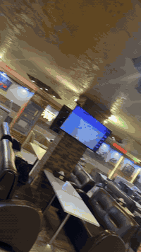 كوفي للبيع في حي الجامعه بغداد لاستفسار علا هذا الرقم 07705031401