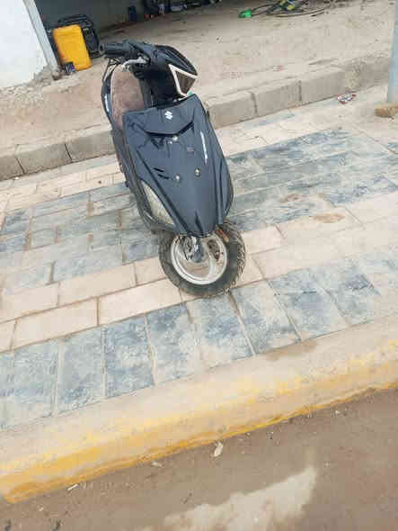 سلام عليكم دراجه ادرس كله شغال سلف ما عوزه اي شي لا تبخر لا تكص مكان واسط العمانيه سعر180 بيه مجال /نتصال ***********
