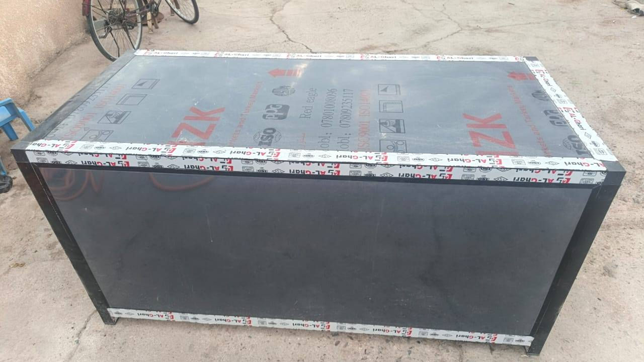 ميز مكتبي للبيع
مكان النجف
السعر 135 ألف 
الأستفسار ***********
