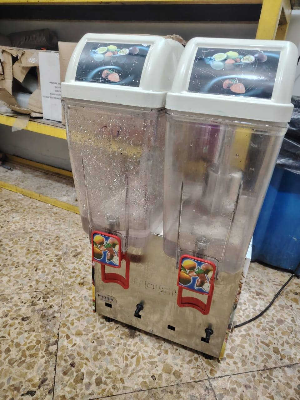 مكينة عصير هوسك باب اول نظيفه كلش السعر ٢٥٠ 
تواصل ***********
