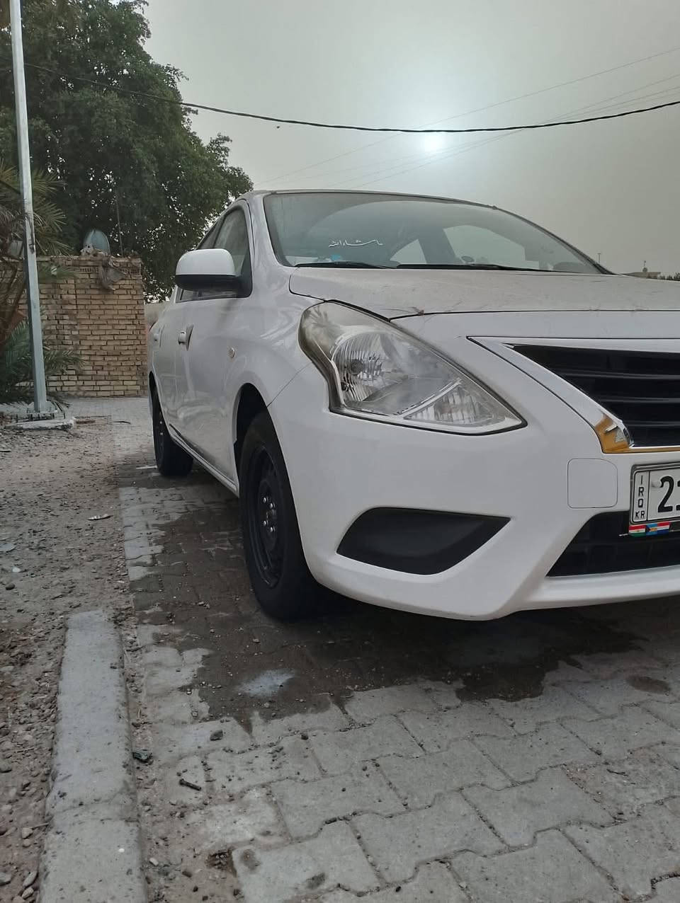 سلام عليكم نيسان سني هندي 2016 مكفوله كفاله عامه ما عدا جاملغ خلفي قبق البانزين فقط

 مكينه تبريد مكفوله وكير عادي مكفول 

السياره كلش جديده بمعنى الكمله مدوشمه عام كشنات وتنته وكاعيه كامله على اخر حبايه  

مواصفات 

يدات نيكل 

شباك نيكل 

سبايدر خلفي 

شاشه + كامرا خلفيه 

والباقي معروف 

رقم سليمانيه باسمي تحويل ثاني يوم 

السياره جاهزه من كلشي السعر 92 مجال للشراي 

مكان السياره بغداد الجديده  

رقم الهاتف 

***********
