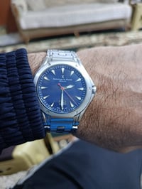 ساعات • للبيع