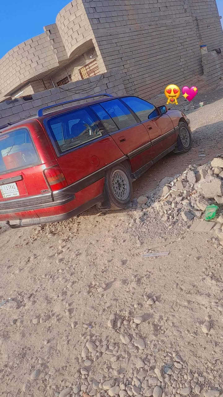 السلام عليكم سيارة اوبل اوميكا موديل 92 لون موروني المرغوب رقم كركوك شرط التحويل السياره نضيفه ومتعوب عليها صدر جديد تخم تاير جديد السياره مصبوغه جماليه مكفوله من اي ضربه  السعر 38 بيها مجال بسيط السياره ايضا ترهم مراوس. مكان السيارة تكريت  ***********
