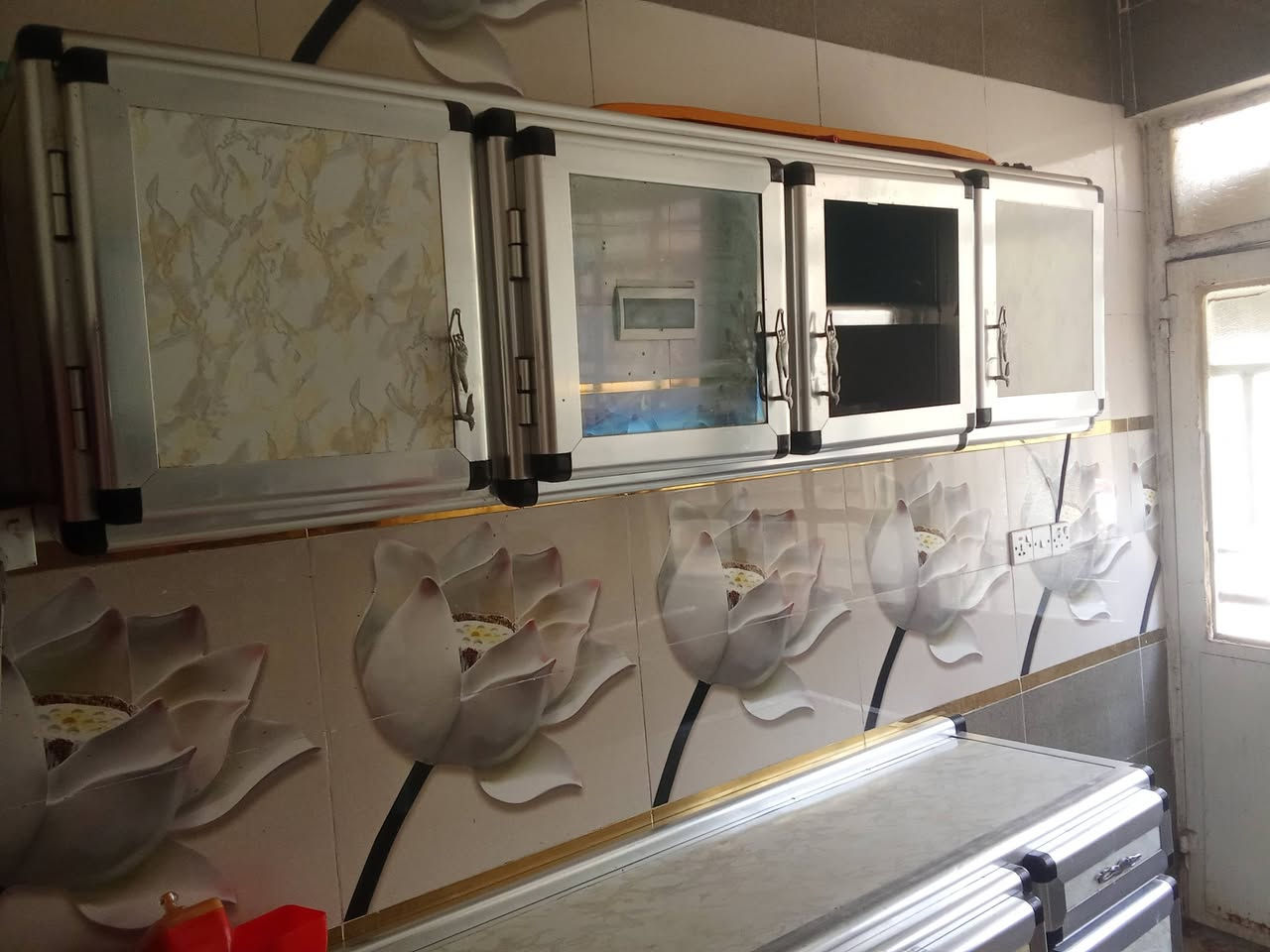 كاونتر للبيع اربع قطع مكان كربلاء سعر مناسب تصال و تدلل ***********
