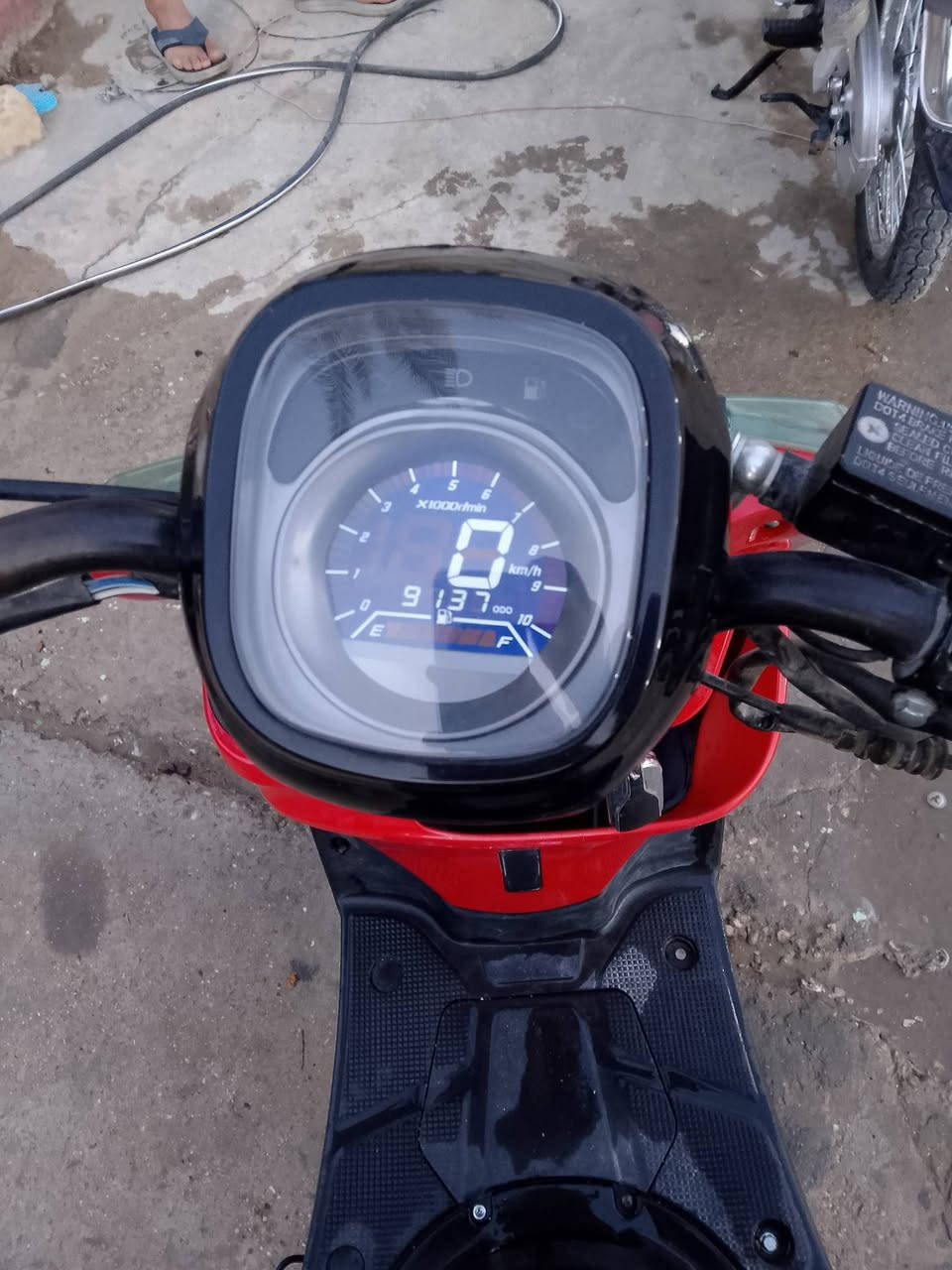 سلام عليكم دراجة نوع ماكس بواليسي موديل 2023 السعر 900 وبي مجال الرقم ***********
