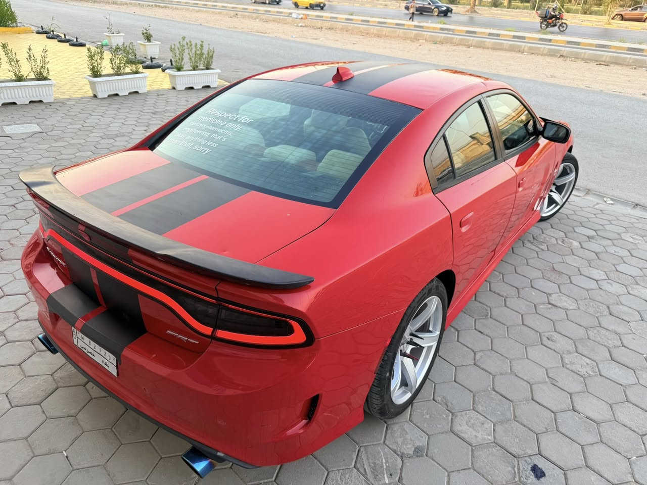 🚀 Dodge Charger R/T 2018
🔥 محرك HEMI V8 سعة 5.7 لتر

سيارة نظيفة جداً (Clean Title) ومواصفاتها مميزة، حادثها تخريب باب وتم صبغه فقط، والسيارة بحالة ممتازة جداً.

✅ المواصفات:
• فول مواصفات عدا فتحة السقف
• حساسات خلفية
• شفتات على الستيرن
• مقاعد حضن كهربائية
• تدفئة للمقاعد
• شاشة كبيرة تدعم Apple CarPlay
• مرآة رادار مع حساس وهيتر
• نظام صوت Alpine الأصلي
• نظام Sport
• رنكات نجمة قياس 20
• 4 تايرات جديدة
• صدر أمامي وخلفي جديد
• رقم بغداد

✅ المحرك والجير والجمعة بشرط الفحص

🎵 صوت خرافي ومظهر رياضي مميز
صور الحادث مرفقه 

📍الموقع: النجف الأشرف
للاتصال / ***********

