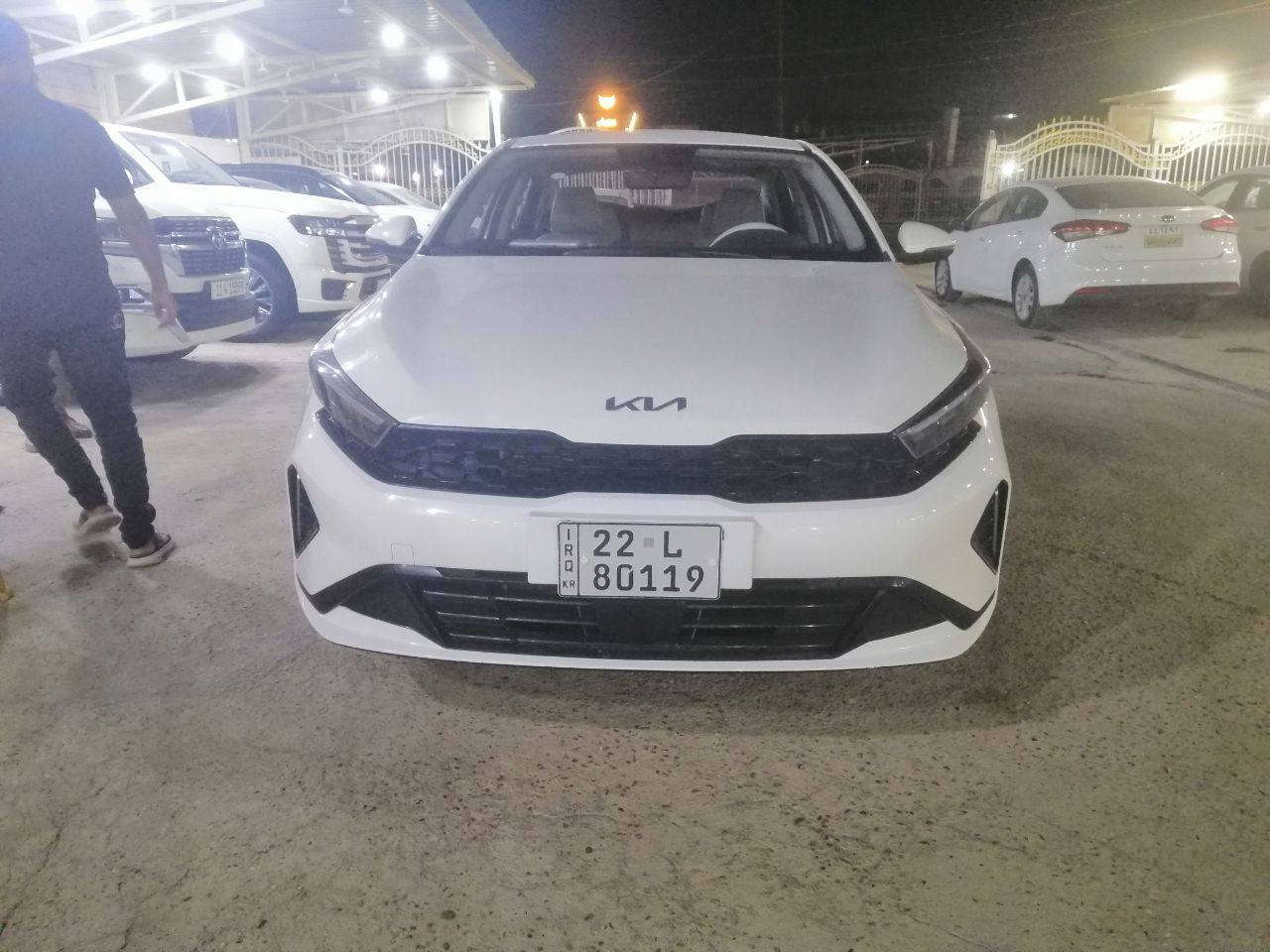 السلام عليكم
للبيع.كيا كي 3.موديل 22 بدون حادث رقم أربيل باسم شركة.المحرك 1500دوش تنفس طبيعي ماشية 50  ألف كيلومتر مواصفاتها معروفه كشنات جلد فتحه سقف ويل كروم لايتات لد. 
السعر 138 دبل نزول كلين تايتل
واتساب ***********.مكانها الكوفه المعاهد التقني
