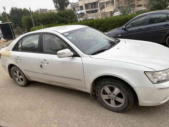 السلام عليكم سوناته 2010  محرك 2400  سياره جاهزه كل نقص مابيها كير مكينه صدر كله مكفول السياره ترايها زيرو  داخل صاج يدات نيكل  ويل كب ترايش نيكل كير ومحرك وصدر مكفول  بيها
جاملغ امامي اليمنه مبدل نفس اللون بلادي والقديم موجود وبيها طخه بل جاملغ  الخلفي اليمنه  ومعجنه ع كده وباب الي بصفه كلير مو صبغ السعر 125  وبيها مجال للشراي
واتساب ***********
***********
مكان السياره بغداد الغزاليه او حي الخضراء
