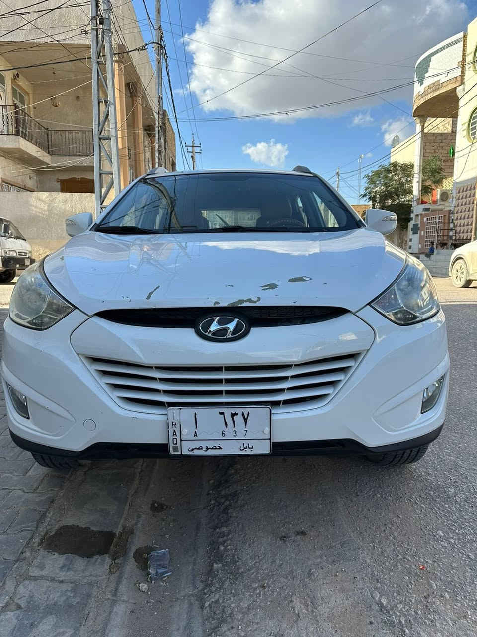 السلام عليكم سياره توكسان موديل ٢٠١٣ وارد خليجي ٤ سلندر مكينه ٢٠٠٠ رقم مميز ٦٣٧ بابل مكفوله ماعدا تقشير قليل بالبنيد سعر ١٤٥ورقه وبيه مجال سياره مال جناي الاتصال ***********مكان السياره النجف الأشرف - السياره بأسمي
