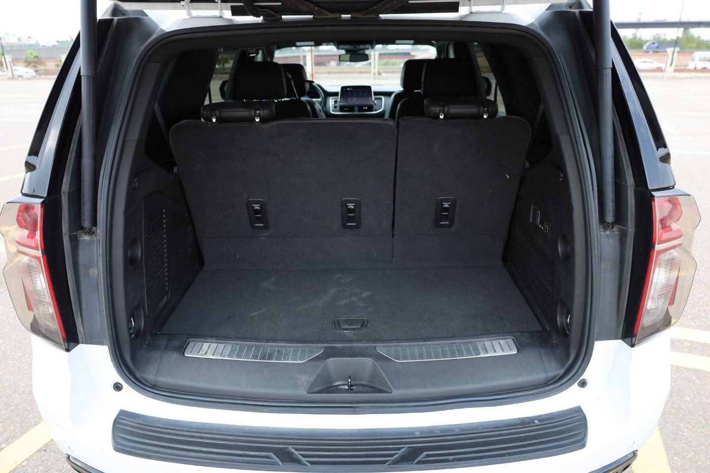 تاهو  z71
فول مواصفات     2024 
حادثه جاملغ وباب السكن   ومبدل  اصلي بدنن صبغ  

مكان سياره بغداد  سعر 40.000$


**إذا كنت صاحب هذا الإعلان وتريد حذفه لأي سبب، رجاءا أرسل رسالة إلى الدعم الفني**