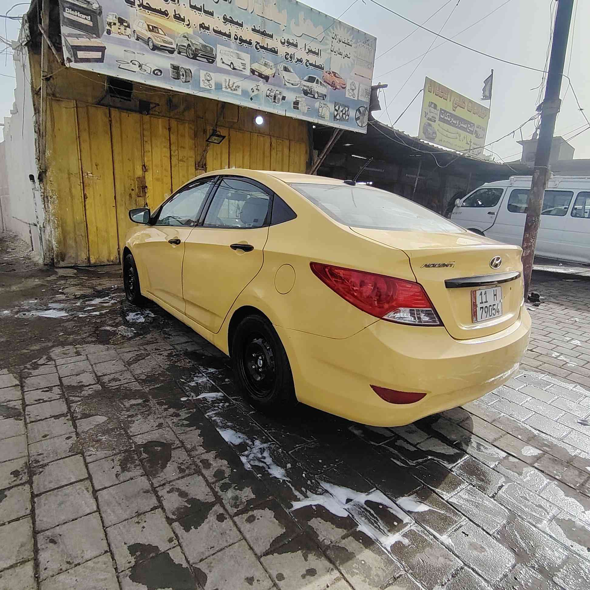 اكسنت ٢٠١٢ أمريكي حادث بنيد وجاملغ مكينه ١٦٠٠ رقم بغداد انكليزي بسمي هزا جديدا امصفرة هيئة وغرامات السيارا جاهزا بيع او مراوس حسب القناعا مكاني بغداد شعب *********** السعر ٧٧
