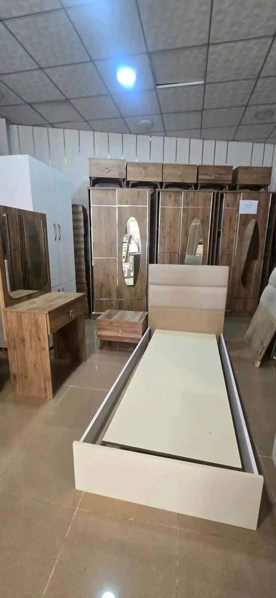 عروض ام روان 
غرفة نوم 💤 نفر شبابية 4قطع
( تخت+كمدينه+ميز تواليت+قنصور) 
السعر 200الف
عنوان شلالات قرب دجله ستي توصيل موجود للايمن و الايسر يتوفر
فديو الغرفة
https://www.facebook.com/share/r/185dxs8Qe8/


**إذا كنت صاحب هذا الإعلان وتريد حذفه لأي سبب، رجاءا أرسل رسالة إلى الدعم الفني**