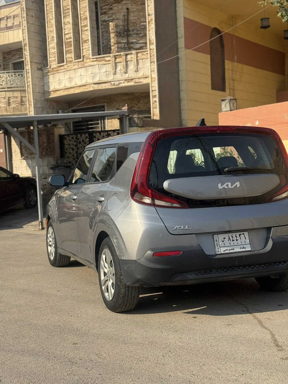 كيا صول موديل ٢٠٢٢ وارد امريكي 
السيارة نظيفة و الحادث موضح بالصور و مبدل بنيد و دعامية جديدة و الصدر جديد و دسكات جديدة و محرك 2000 دوش

رقم بغداد
الفئة standard
سويج 
ماشيه  34,000 كيلو
لون رصاصي
تحكم ستيرن
Carplay
السعر ١٣٥ ورقة 
 للتواصل ***********
