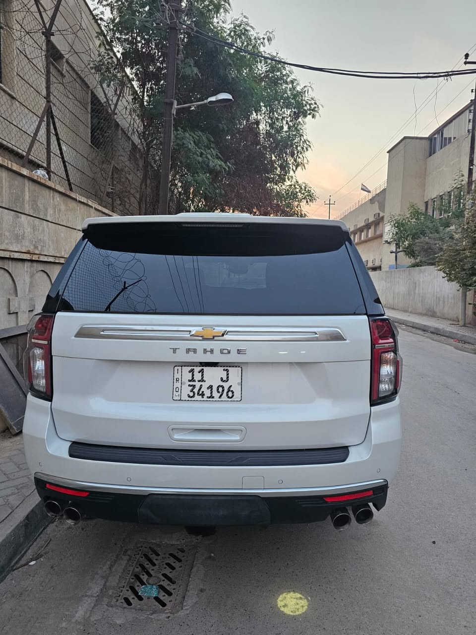 تاهو هاي كانتري موديل 2022 ابيضّ صور الحادث مرفقه بالصور ماشيه 93000 ميل مكانه بغداد ورقمها بغداد باسمي السعر 38000$ ت ***********مًواصفات 5 كامرات كشنات تدفئه تبريد كشنات منفصل شحن واير ليس رادارات بس بدون فتحه ويل 22 اصلي مالها تخم تاير دسكات جدد
