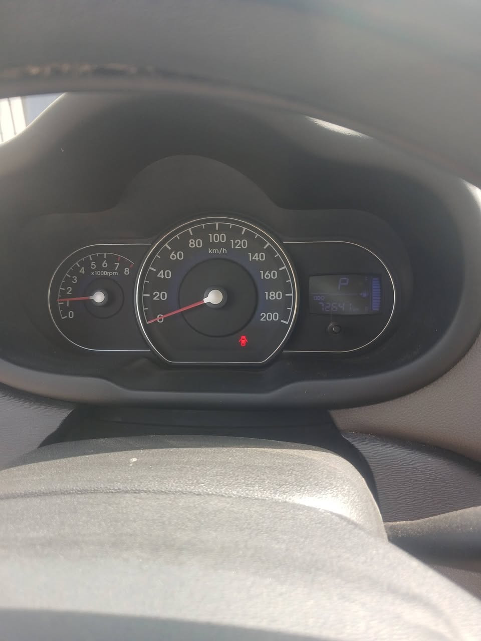 السلام عليكم هونداي للبيع موديل ٢٠١٣ سياره خليجيه بدون صبغ بيها ملاحاظات مكينه ١٢٠٠ تبريد ثلج ماشيه ٧٣ السعر ٧٥ وبيها مجال بسيط او مراوس حسب القناعه عنوان السياره بغداد ***********
