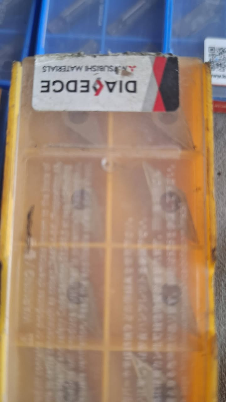 السلام عليكم كاربيد للبيع تسعه سيت السعر ١٠٠الف للاستفسار ***********ابوعلي
