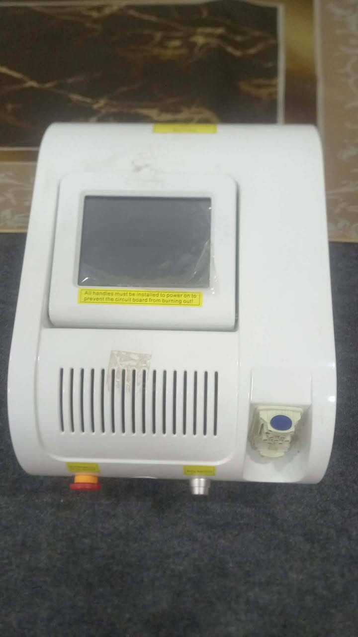 متوفر جهازين ليزر منضدي واحد شغال والثاني جديد اول ماشغلته احتركت الشاشه يرادله بس شاشه شغلته بدون جهاز حمايه ويا هاند جديد بعد مامستخدم
ويا ثلاثه عدسات
ازاله شعر
تقشير كاربوني
ازاله حب الشباب
العنوان بغداد التاجيات
ماخذيهم. ٩٠٠   نريدهن  ٤٥٠ ثنينهم


**إذا كنت صاحب هذا الإعلان وتريد حذفه لأي سبب، رجاءا أرسل رسالة إلى الدعم الفني**