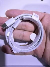 كيبل أبل أصلي • USB-C من الطرفين • شحن سريع