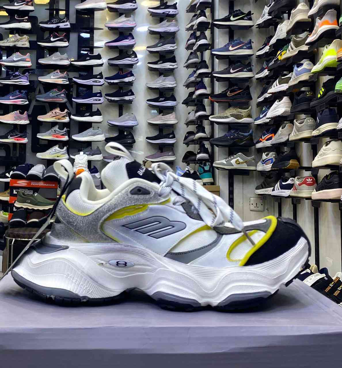 سوبر ماستر اصلي
الكارتون 8 قطع 📦 
للحجز واتساب ☎️
***********📞
يوجد توصيل 🚖
