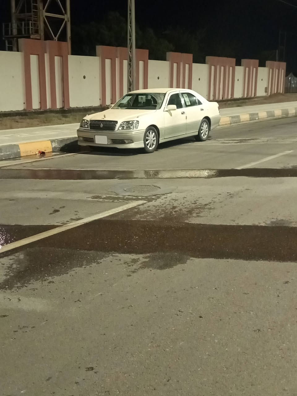 للبيع ملكه 

موديل 2002

دكمتين 

شاصي 71 

برده خلفيه 

اربع كشنات كهرباء 

مكفوله كفاله عامه رقم الانبار 

قرار 102

مدفوع كمركهه تاخذ سنويه بسمك 

مكان الانبار الاتصال ***********
