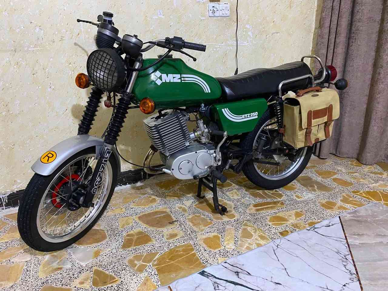 السلام عليكم
ماطور MZ ٨٢ رقم وشنويه بدون راعي ماطور خير من الله جديد مذب علي الف وشوف العين السعر ١٦٠٠٠ وبي مجال


**إذا كنت صاحب هذا الإعلان وتريد حذفه لأي سبب، رجاءا أرسل رسالة إلى الدعم الفني**
