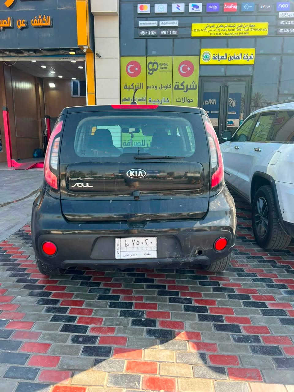 سلام عليكم كيا صول مديل ٢٠١٧ وارد امريكي ماشيه ٧٩ الف رقم بغداد قطعتين موضحات بالصور سعرها ٩٨ ورقه وبيها مجال للاستفسار ***********
