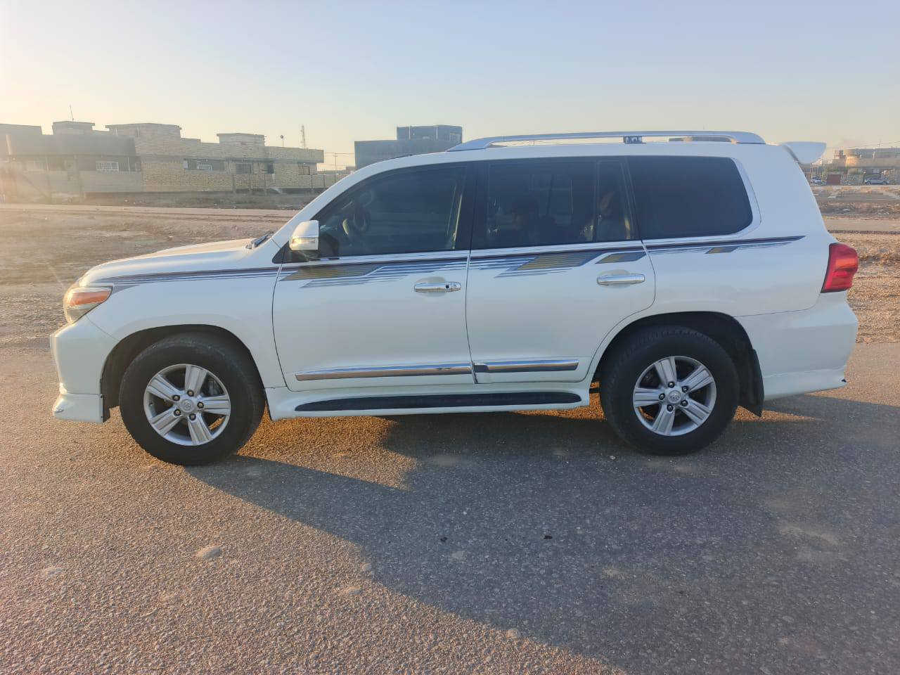 لاندكروز موديل 2014رقم أربيل مكفولة ماعدى فقط الدعاميات بيهن صبغ قليل تخم تاير محرك كير مكفولات السعر 385وبيها مجال قليل مكان السيارة بابل ناحية الشوملي


**إذا كنت صاحب هذا الإعلان وتريد حذفه لأي سبب، رجاءا أرسل رسالة إلى الدعم الفني**