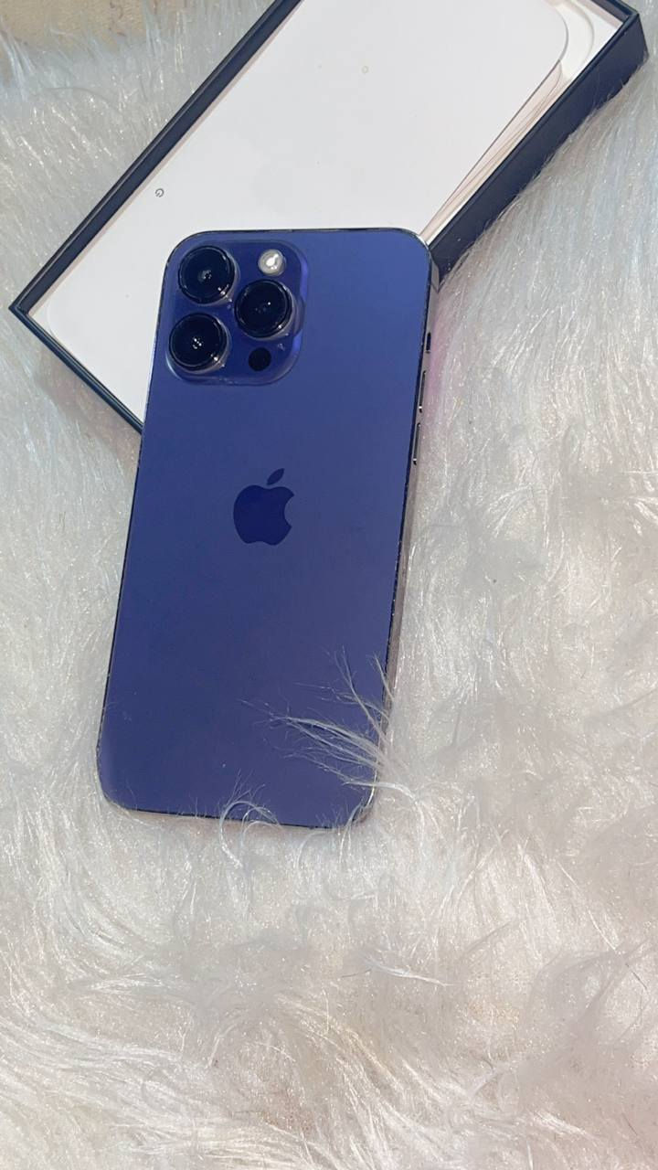 سلام عليكم 
ايفون 14 برو ماكس 
ذ• 256
البطاريه 75
ممفتوح ابد ابد 
عطلانه بس دكمة الباور مالته 
اريده ب 850 وبي مجال 
*********** 
مكاني البصرة
