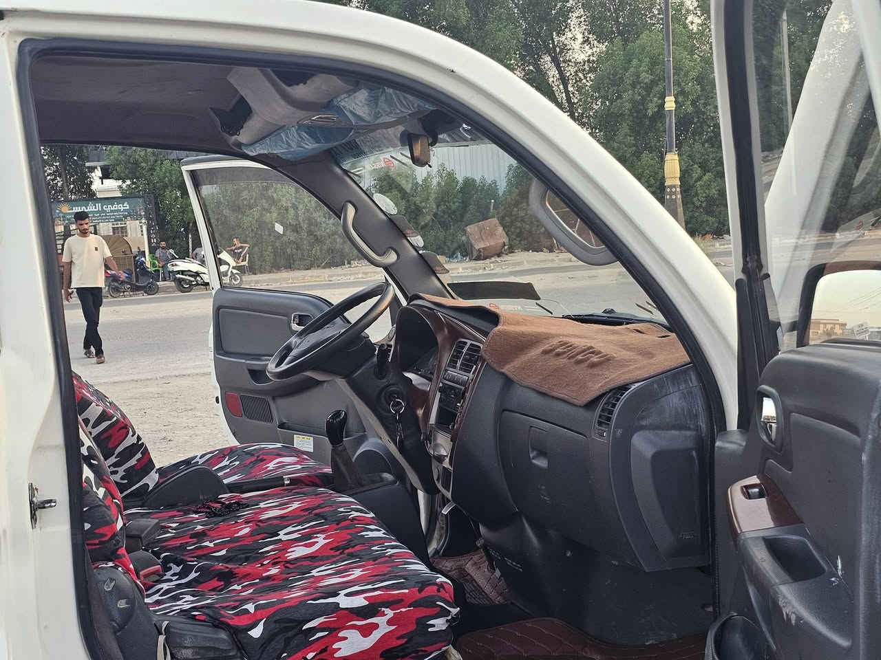 كيه بنكو بس لليدور زيرو ونضيف
مديل 2018  مسكر سبلاين
بيها رقم وسنويه شمالي انكليزي الجديد
حصة كاز بكل المحطات  /وكاله باسم المشتري ام الصوره والباركود
كير ومكينه كفاله   
حداديه جديده تخم تاير  
تبريد ثلج وي السويج
بدي زيرو مامحمل بي ولا كيلو
السعر المطلوب 65  سياره شرط احله من الصور 
العنوان الناصريه قضاء النصر
رقم الهاتف ***********
