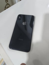 iPhone Xعادي ذاكرة 64 بطارية 67 الجهاز بلادي فيس ايدي كلشي شغال مجرد ب...