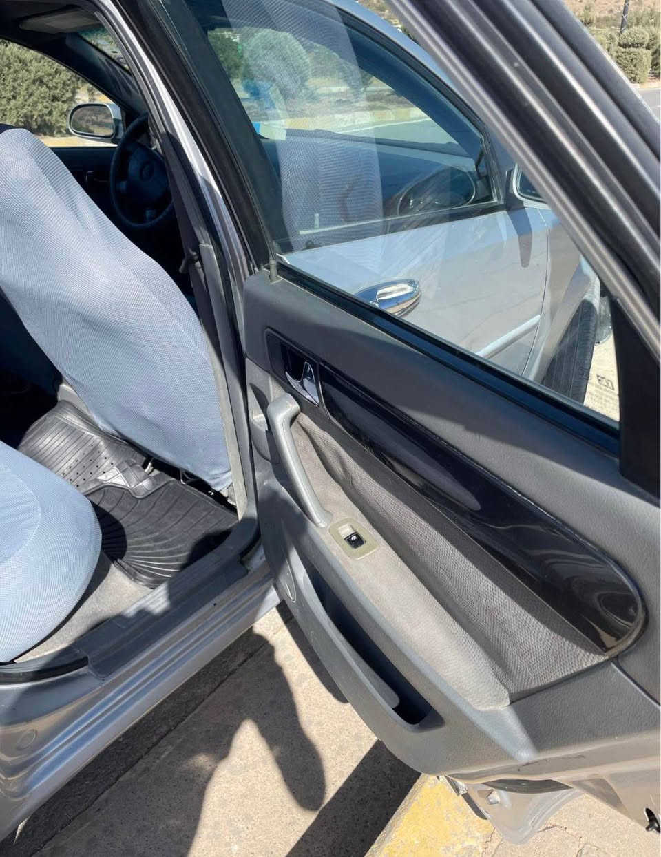 ئۆپترای ٢٠٠٩   سێ پارچەی  پێشی بۆیاغە بێ ناوگرتن  سەنەوی  یەک ساڵە بەسەر چووە گێڕ و مەکینەی بەشەرت یەک دینار مەسرەفی تێدا نیە ناونیشانی سەیارەکە لە ناحیەی بالیسانە  نرخی ٦٢ مەجالێکی برایانە ڤایبەر و واتس ئەپ 
*********** رانية, السليمانية
