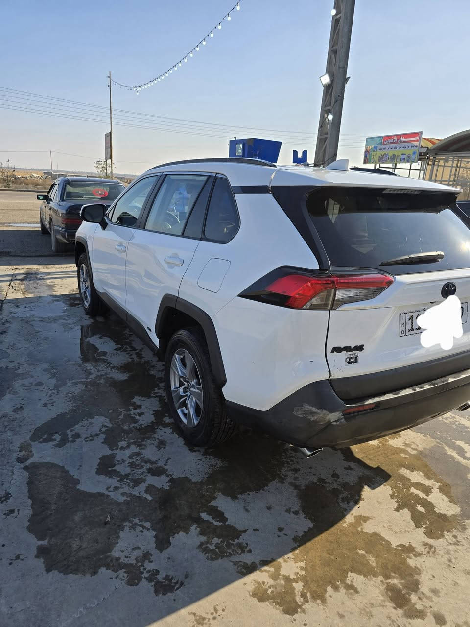 السلام عليكم 
راف فور هايبرد موديل ٢٠٢٤
XLi
اخت الزيرو
لون ابيض رقم بغداد دولي 
وارد امريكي 
ماشية ٢٣ الف مايل 
فتحة سقف 
بصمة تشغيل 
بصمة ابواب 
كشنات جلد 
٣ انظمة قيادة 
رادار امامي 
رادار جانبي 
صندوق كهربائي 
شاشة كبيرة
اوتو بارك
مثبت سرعة 
تحديد مسار 
مكينة ٢٥٠٠
بيها بنيد مصبوغ فقط السونار نرفق مع الصور 
 السعر ٢٣٠ وبيها مجال 
مكان السيارة ديالى
***********
***********
