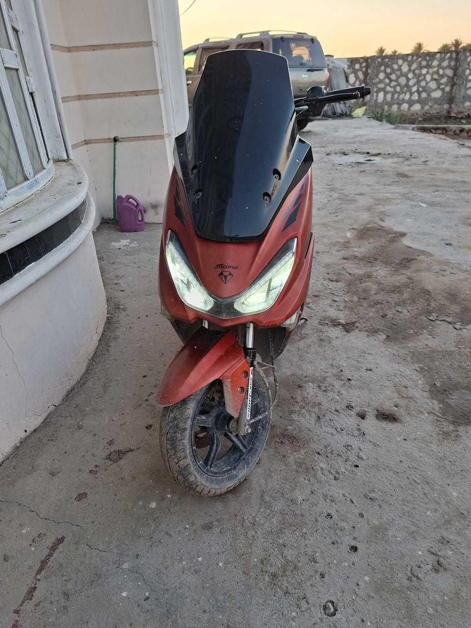 سلام عليكم من رخصت لمدير دراجه جاهزه من كلشي نقصه بس باتري محرك ما مفتوح سعر 300وبيه مجال  مكان بابل ***********
