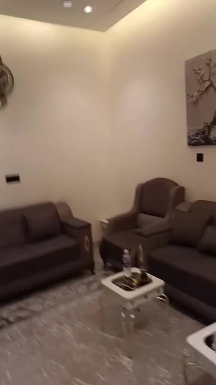 السلام عليكم
عقار للبيع 🏤
الوجهه 5 نزال 13
يتكون من ثلاث طوابق 
درجهه أولى من جميع جوانب العمل
فارغ لاستلام مباشر.
نوع سند زراعي سند 25
عنوان / البلديات حي تراث
جميع الخدمات متوفره من كهرباء مي مجاري تبليط
سعر 160 مليون
للتواصل ***********
