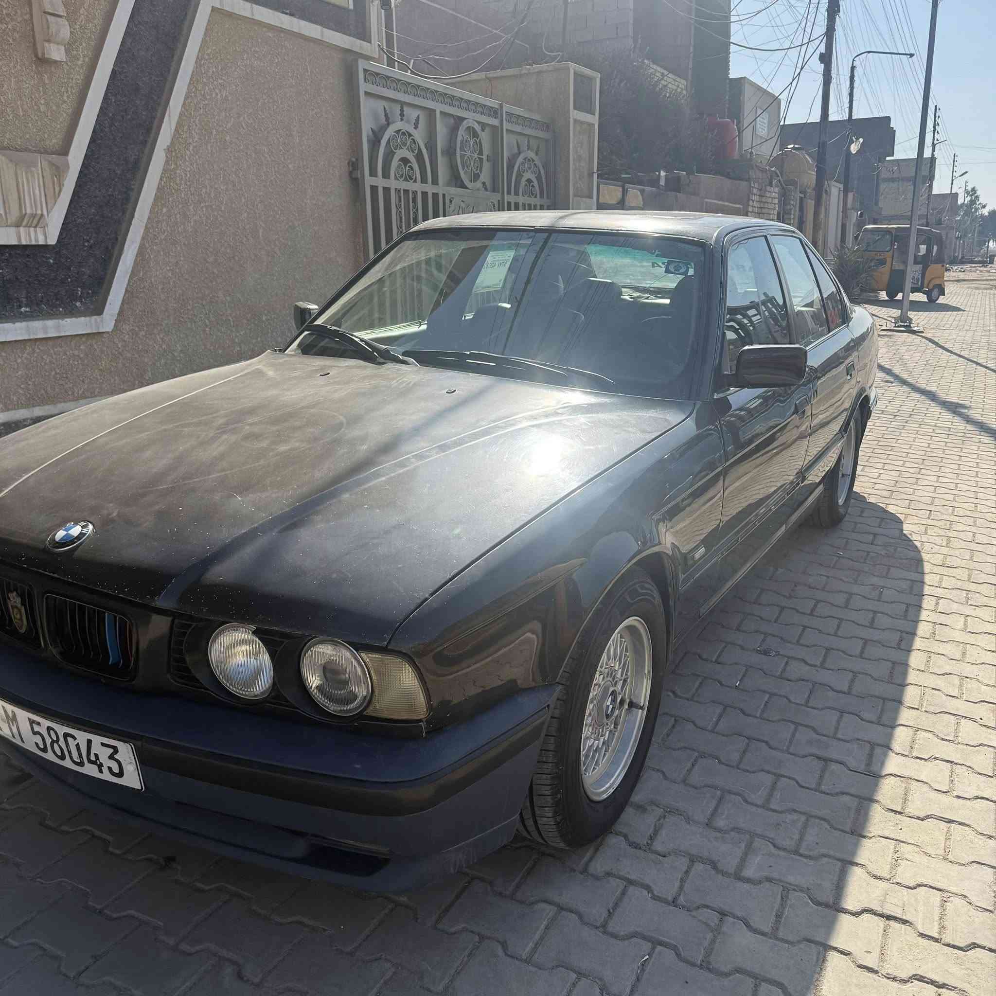 السلام عليكم شباب  بي ام  525مسكر عدله كير اوتو  مكينه وكير خير من الله تخم تاير جديد راديتر جديد تبريد شغال كشنات  كهربائه سنويه باسمي 2028 بغداد الحسينيه
مامتواجد ع الفيس  ***********وتساب
