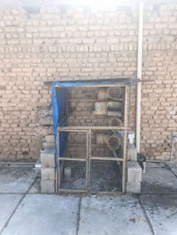 قفص • للبيع