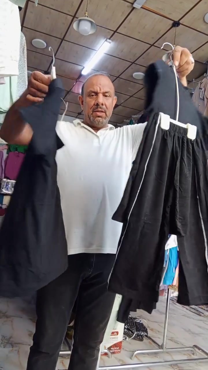 زورونا في مجمع تنزيلات تبارك الرحمن للملابس الحصوه الشارع العام تقريبا مقابل جامع اسامه بن زيد تجدون انسب لاسعار..


**إذا كنت صاحب هذا الإعلان وتريد حذفه لأي سبب، رجاءا أرسل رسالة إلى الدعم الفني**