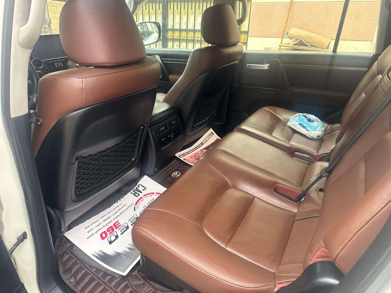 السلام عليكم لاندكروز موديل ٢٠٢١ السياره مكفوله كفاله عامه من كير ومحرك وكشر ومعروفه رقم بغداد مكانها بغداد محرك 6سلندر 4000حجم المحرك  
اي استفسار الاتصال على الرقم ***********
