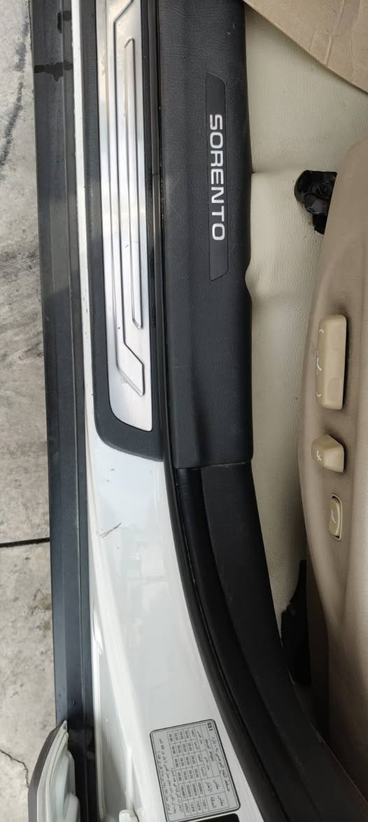 للبيع كيا سورنتو ٢٠١٤ محرك ٢٤٠٠ كير محرك شرط موصفات فول ماعدا بنراما
مكان سياره موصل الايسر استفسار اتصل عل رقم سعر ١٨٠
***********
