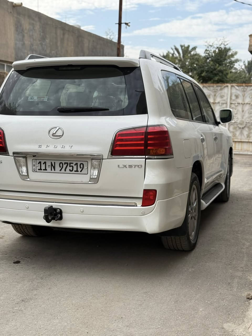 السلام عليكم
⸻

🖤🚘 لكزس 2011  🚘🖤

▪️ كفالة عامة
▪️ مكينة وكير مكفولين بالكامل
▪️ الممشى: 114 ألف كم حقيقي
▪️ وارد خليجي
▪️ سيارة نظيفة جدًا

📞 للاستفسار:
0771 613 8492
0781 565 4100
