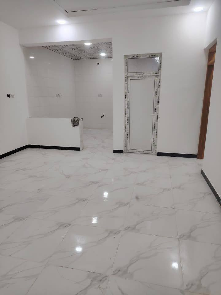 100 متر تسليم مفتاح ، حي اور شارع السبيس ، البيت فارغ غير مسكون ، السعر 210 مع المجال ، للإستفسار *********** او زيارة المكتب في الصالحية

لمتابعة بقية العروض ⬇️
https://www.facebook.com/share/g/17M2KMkycs/
