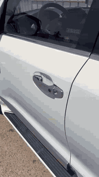 السلام عليكم لاندكروز 2009 محدث 21 محرك 8 سلندر 4700 المرغوب
صبغ حزام لغرض التحديث السعر 275 مكاني الشعب 
***********
