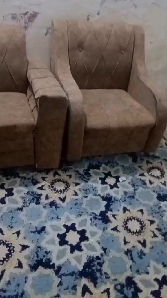 تخم ٥مقاعد القنفه فقط بيه ضرر بسيط ب70


**إذا كنت صاحب هذا الإعلان وتريد حذفه لأي سبب، رجاءا أرسل رسالة إلى الدعم الفني**